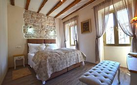 Bruno Apartment